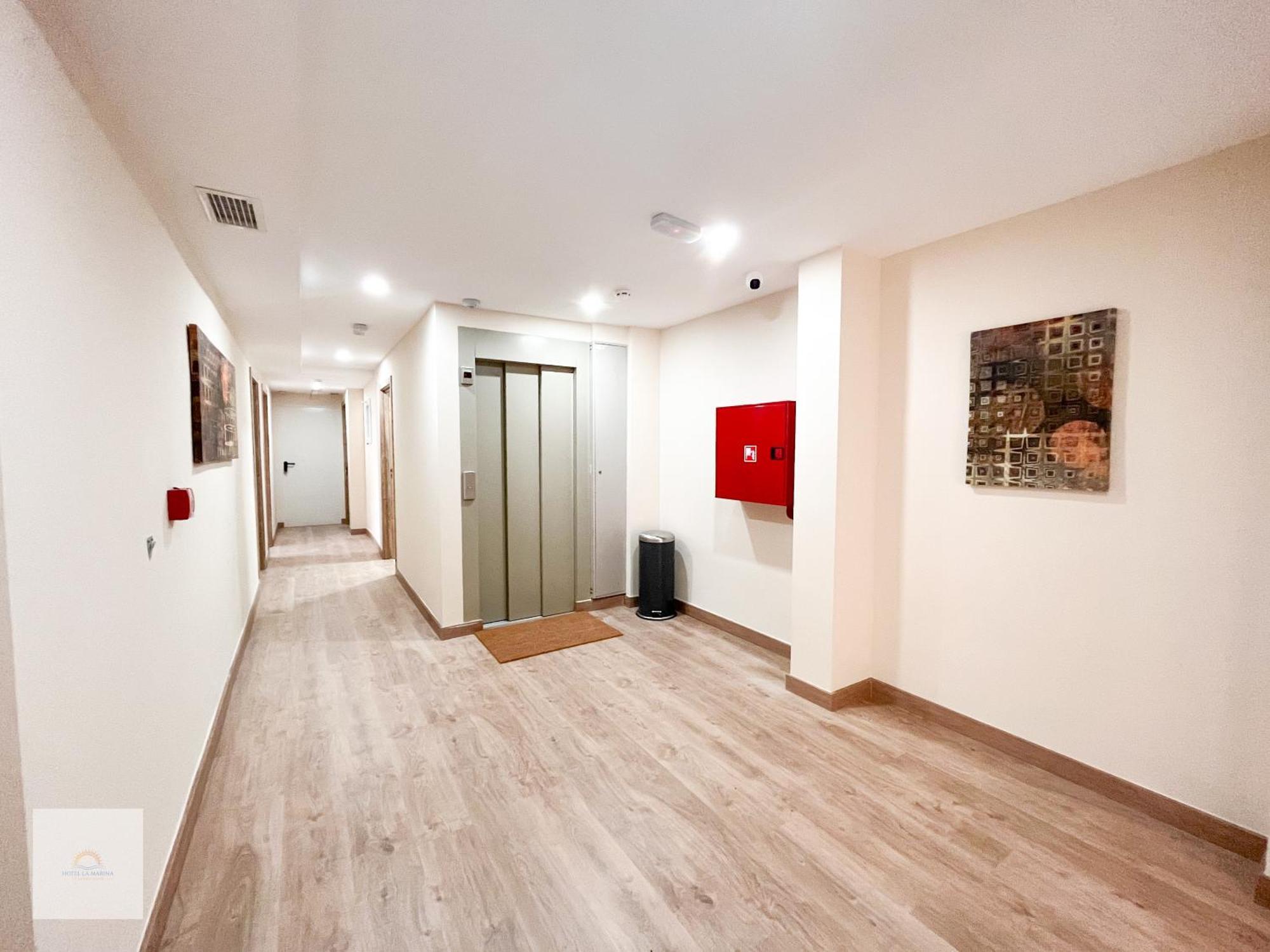 Hotel La Marina Elche Luaran gambar