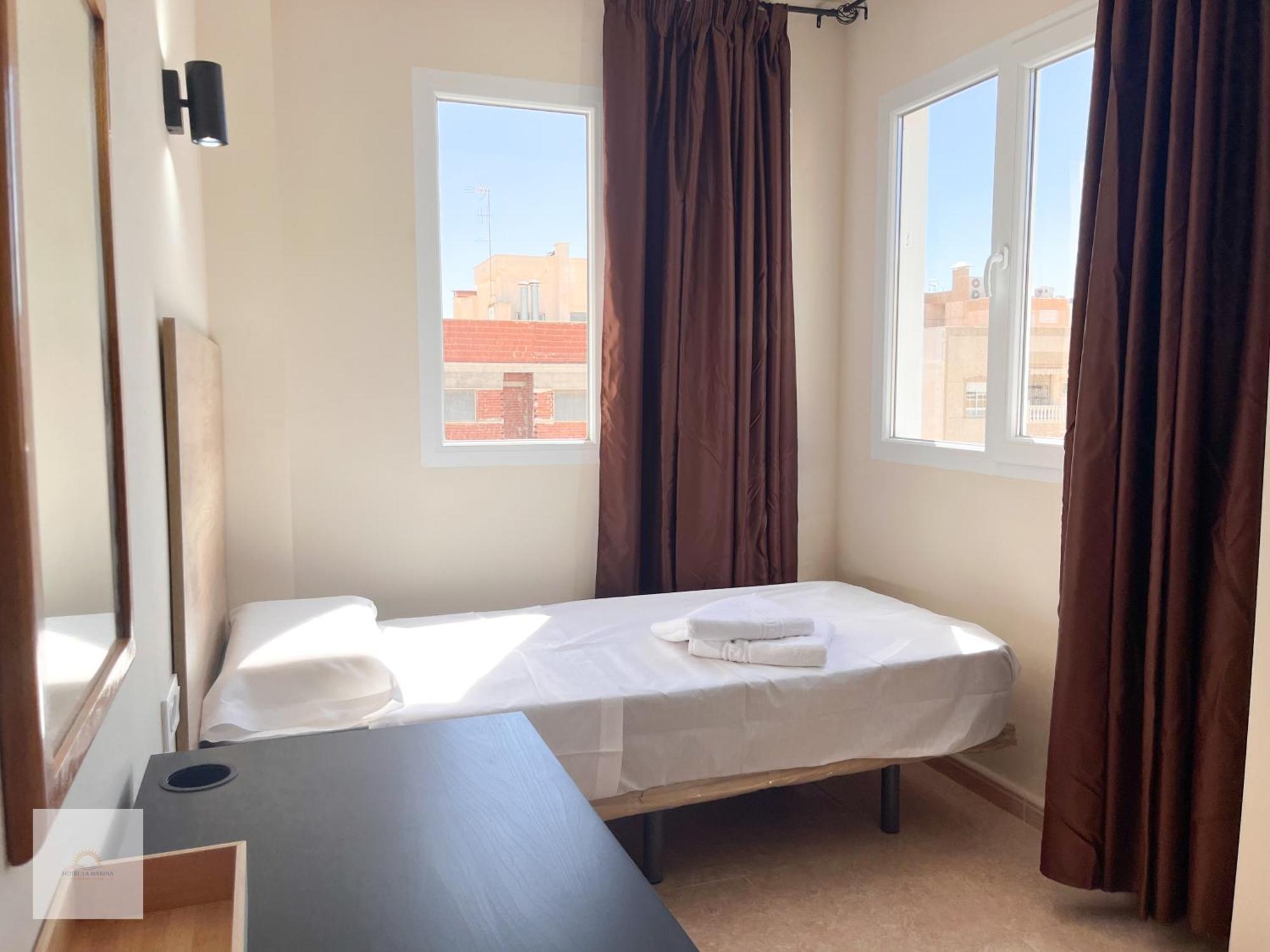 Hotel La Marina Elche Luaran gambar