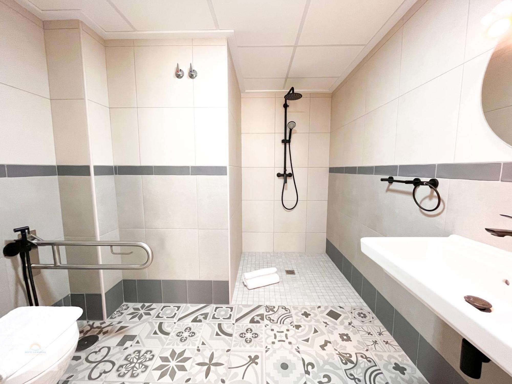 Hotel La Marina Elche Luaran gambar