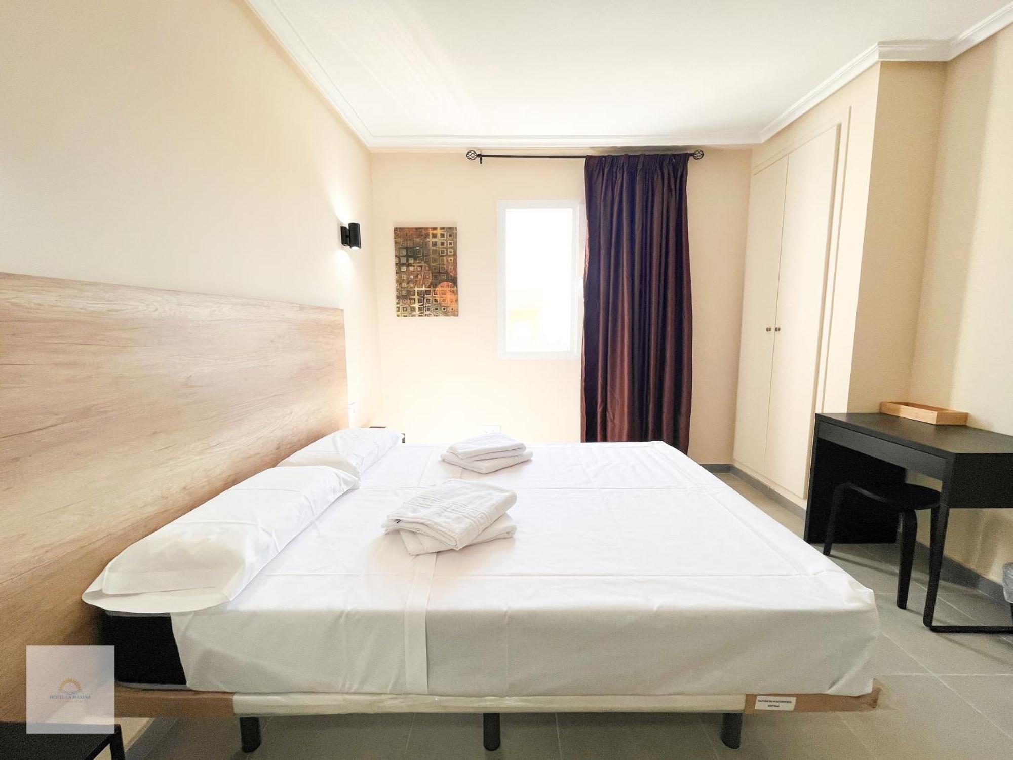 Hotel La Marina Elche Luaran gambar