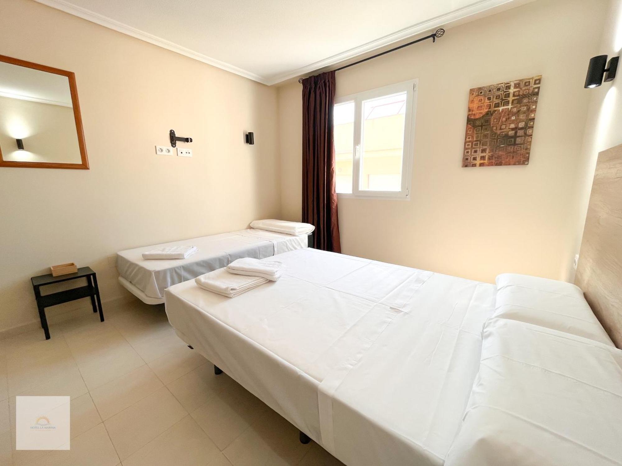 Hotel La Marina Elche Luaran gambar
