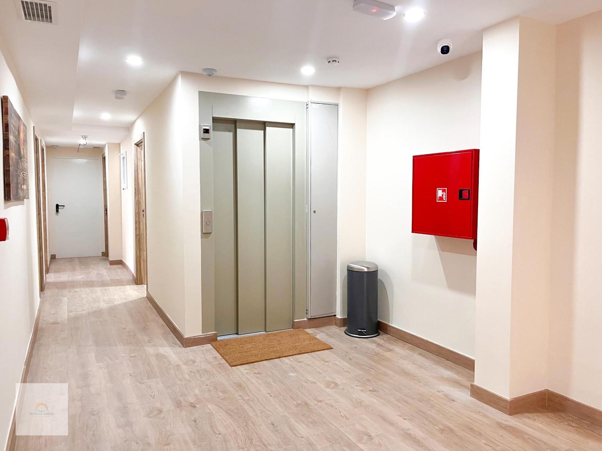 Hotel La Marina Elche Luaran gambar